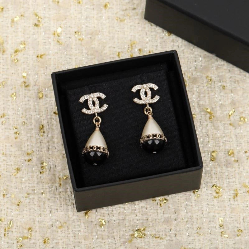 Reliable Chanel Earrings 222754