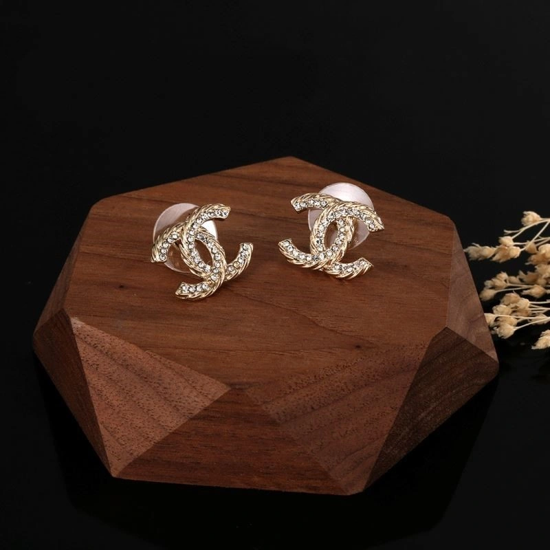 Chanel Earrings Elegant 222680