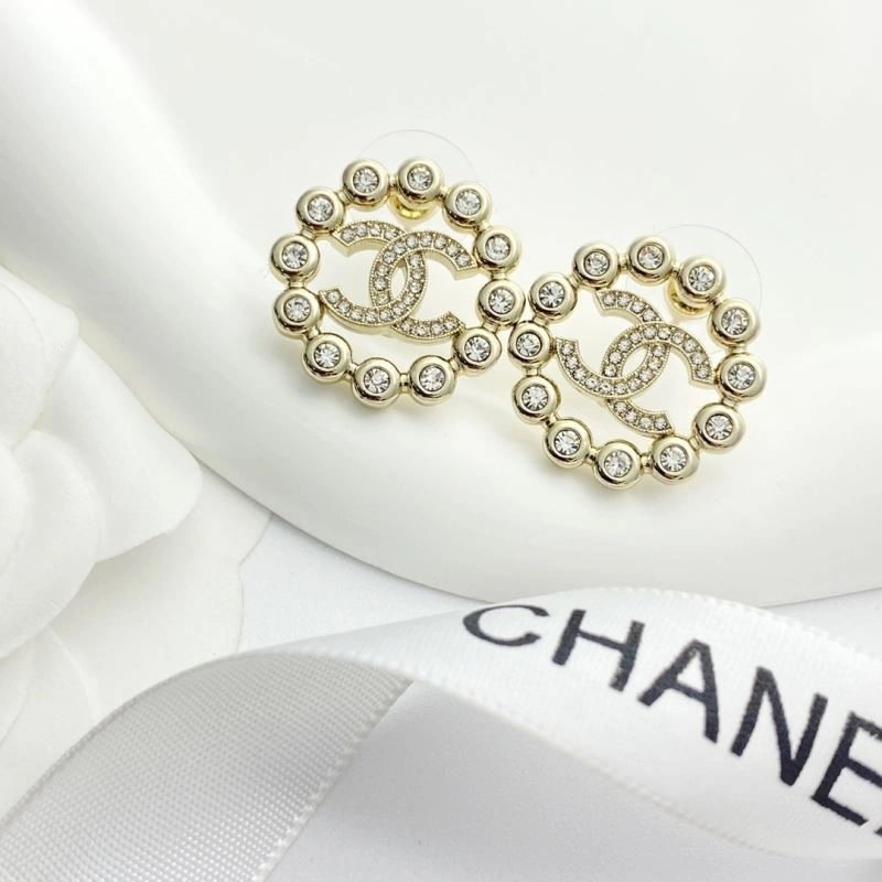 Fashionable Chanel Earrings 222679