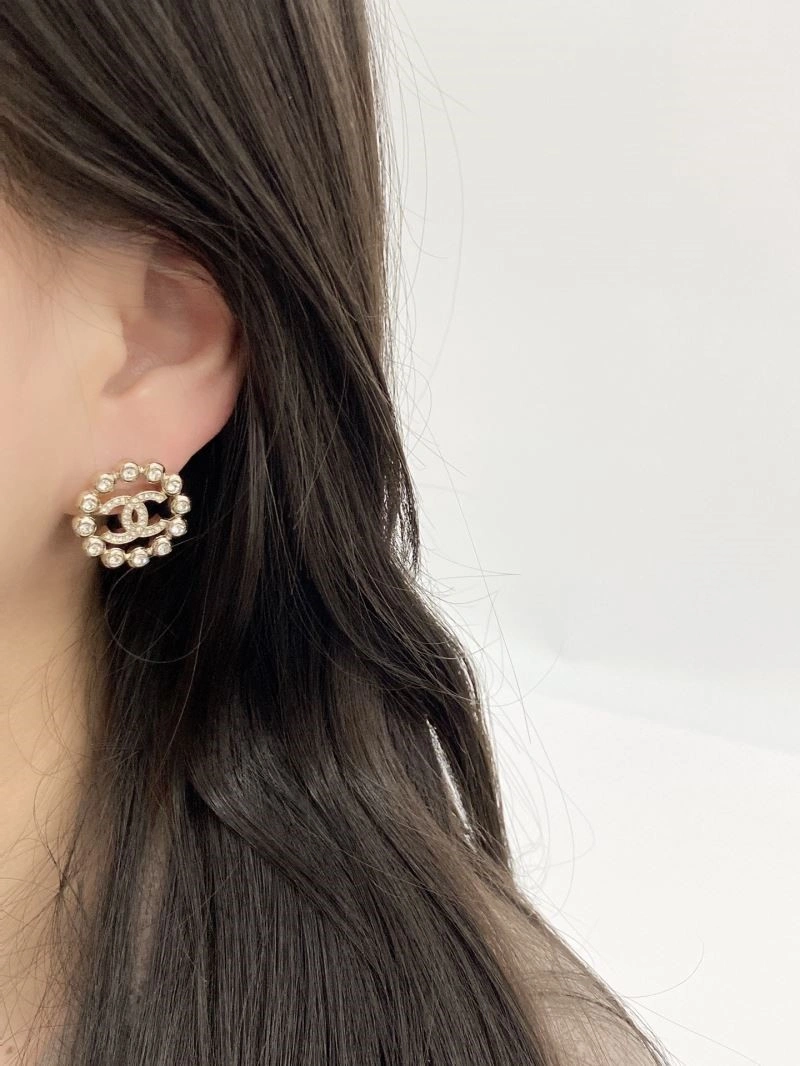 Fashionable Chanel Earrings 222679