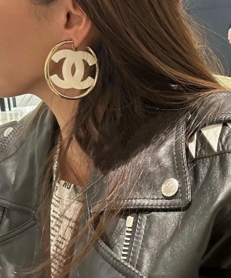 Chanel Earrings WellDesigned 222675