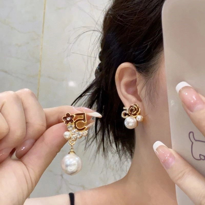 Chanel Earrings Lightweight 222653