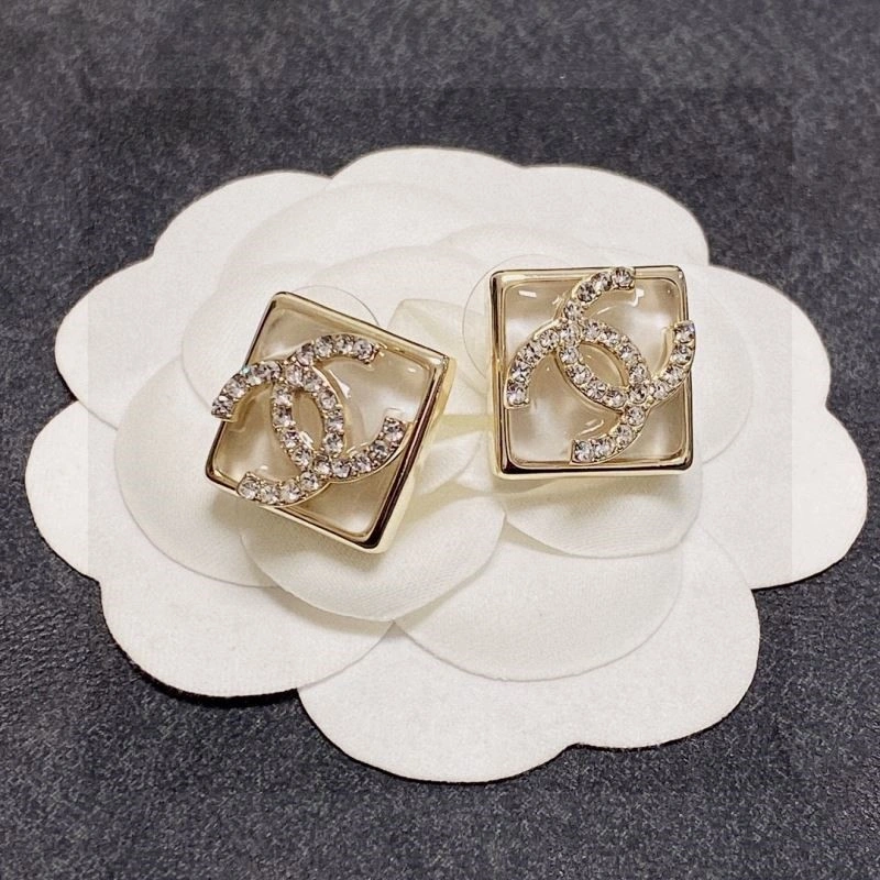 Chanel Earrings Snug 222723