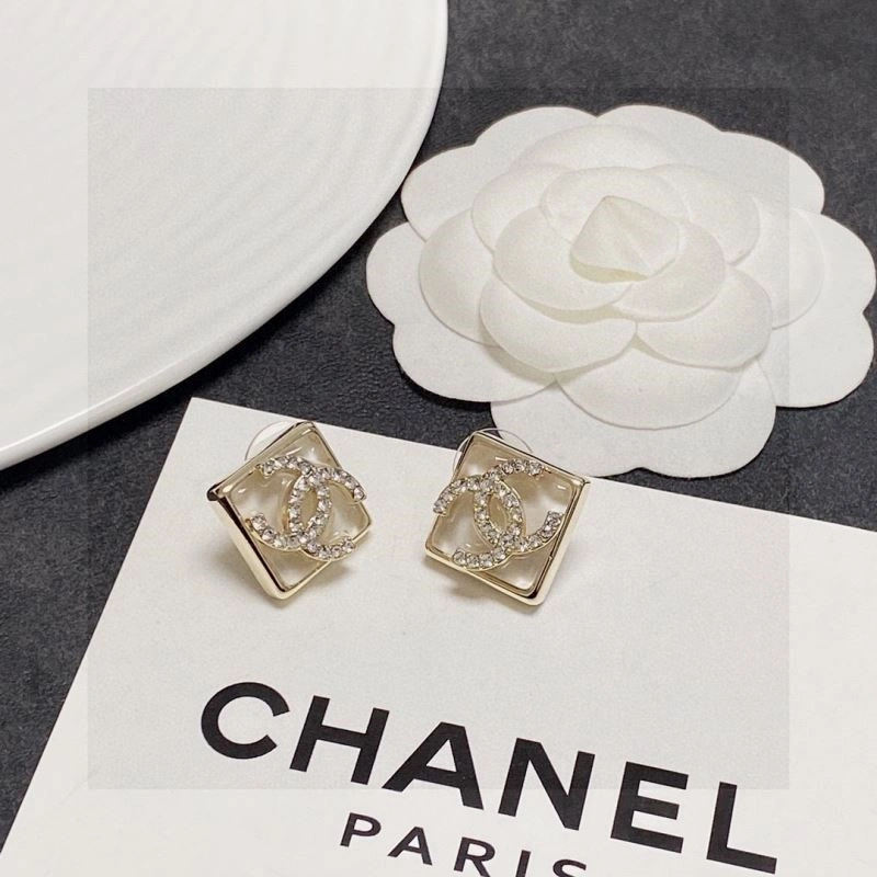 Chanel Earrings Snug 222723