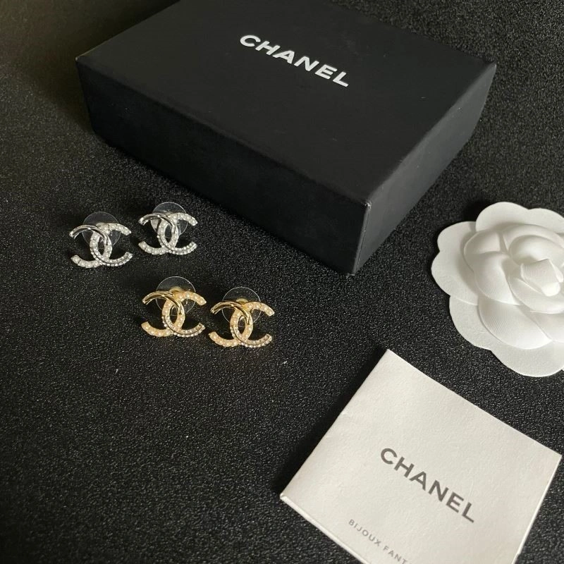 Chanel Earrings Compact 222713