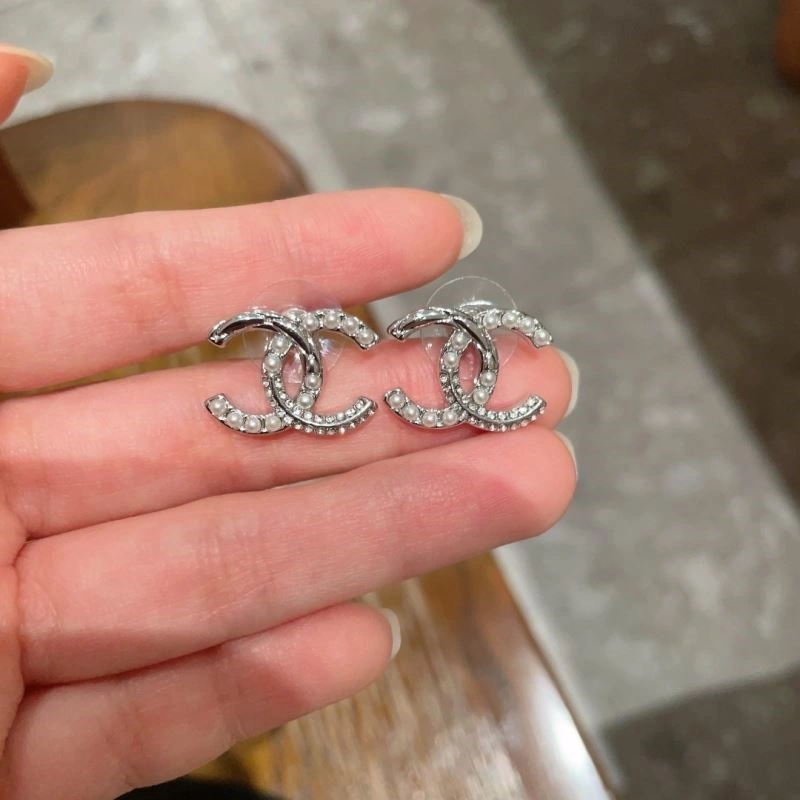 Chanel Earrings Compact 222713
