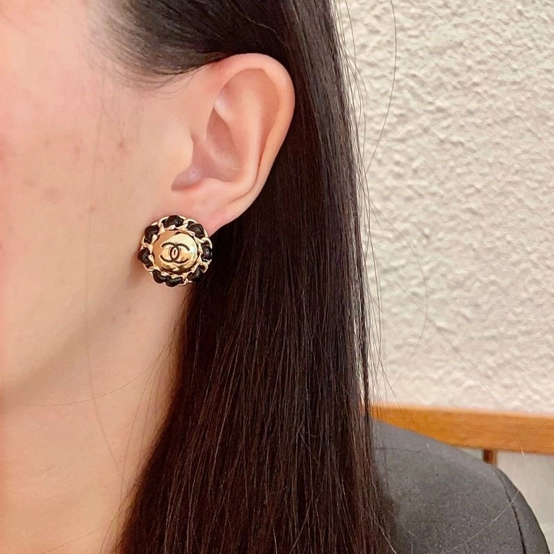 Chanel Earrings Snug 222635