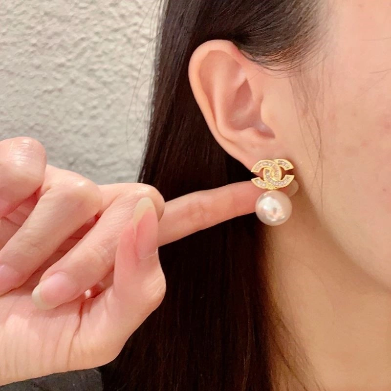 Chanel Earrings Stylish 222624