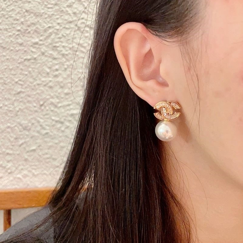 Chanel Earrings Stylish 222624