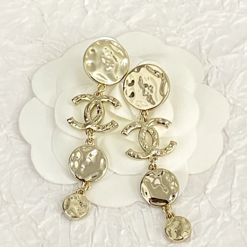 Trendsetting Chanel Earrings 222628