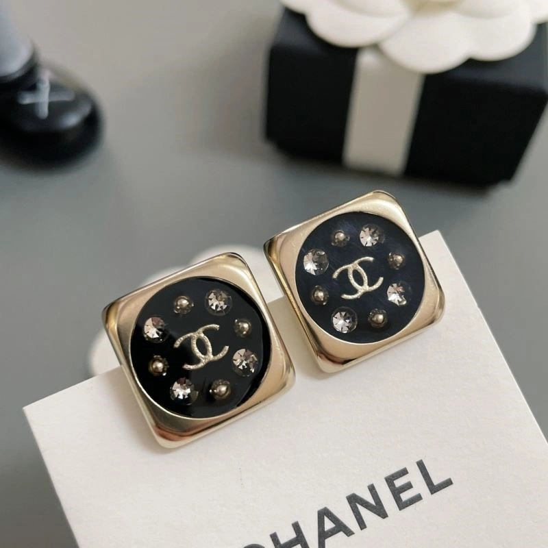 Chanel Earrings Effortless 222627