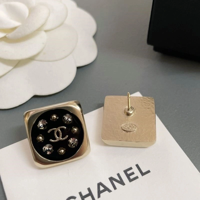 Chanel Earrings Effortless 222627