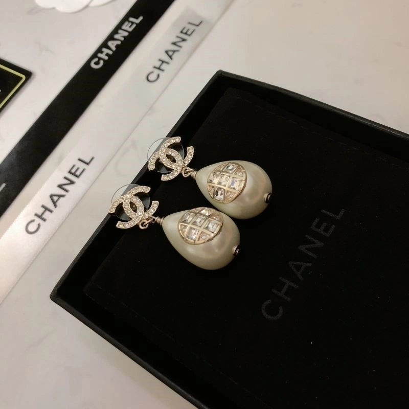 Premium Chanel Earrings 222602