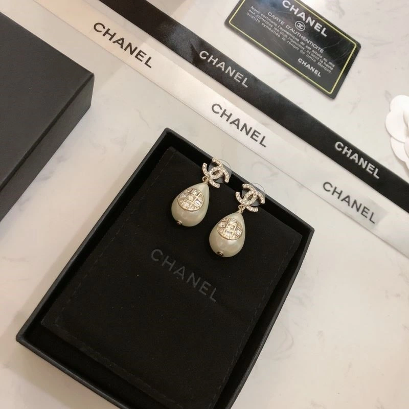 Premium Chanel Earrings 222602