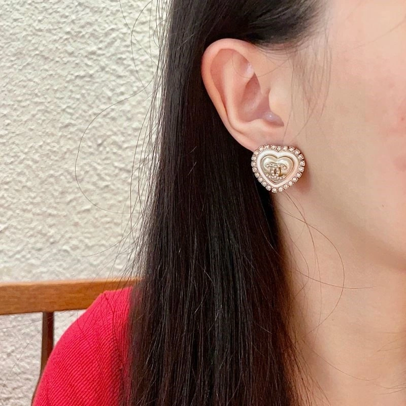 Refined Chanel Earrings 222603