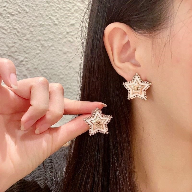 UrbanStyle Chanel Earrings 222583