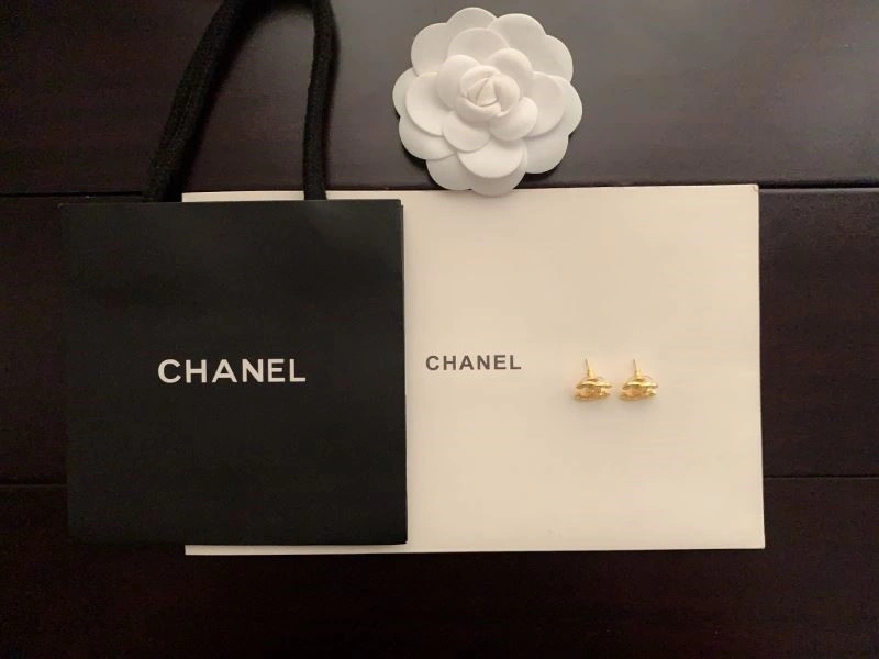 Chanel Earrings Refined 222572