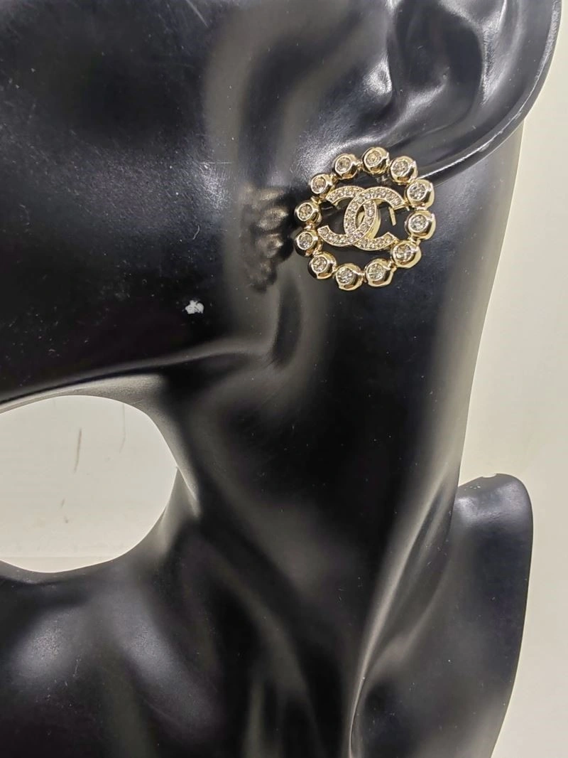 Minimalist Chanel Earrings 222555