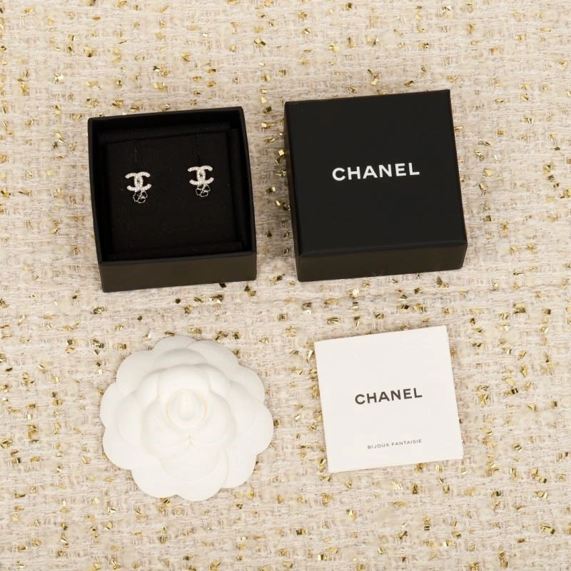 Reliable Chanel Earrings 222557