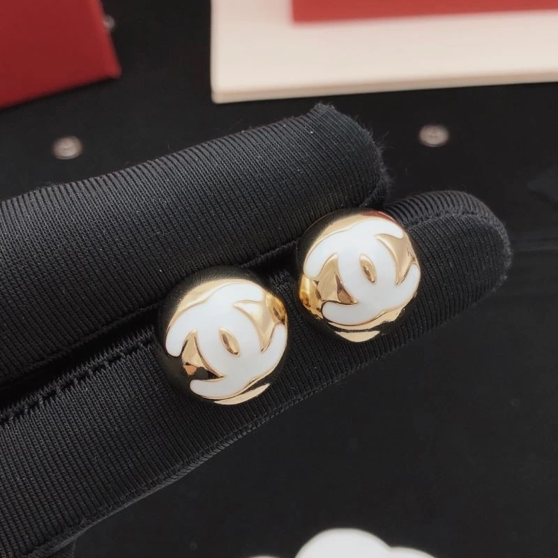 Chanel Earrings Comfortable 222553