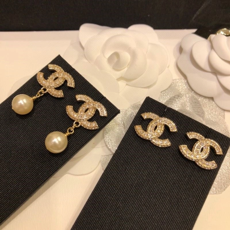Chanel Earrings Snug 222549