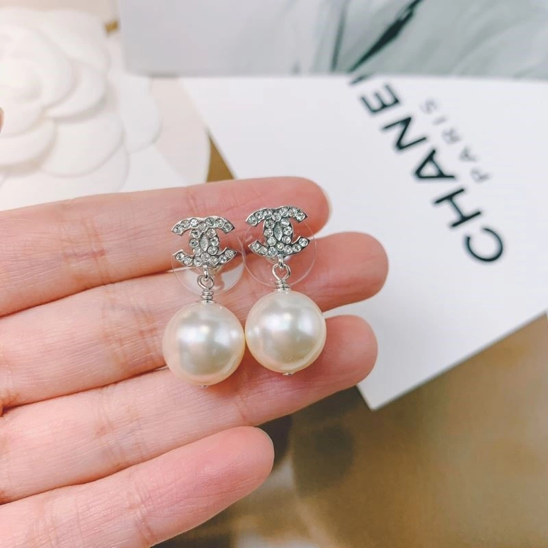 Youthful Chanel Earrings 222566