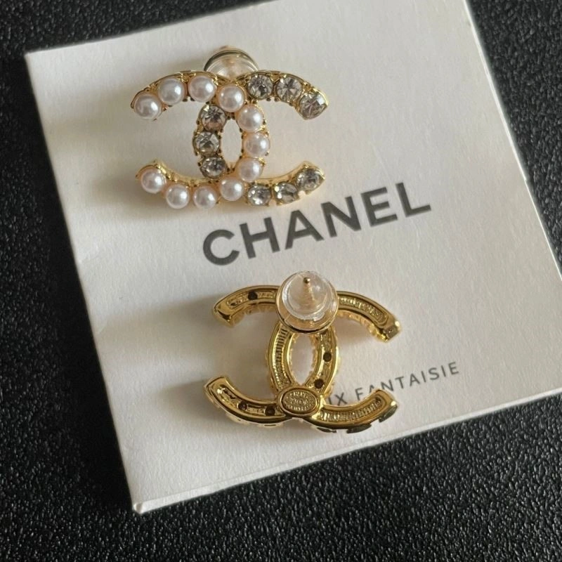 Chanel Earrings Versatile 222609