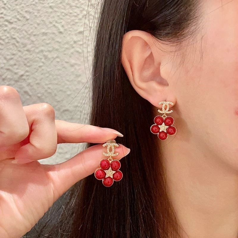 Unique Chanel Earrings 222596
