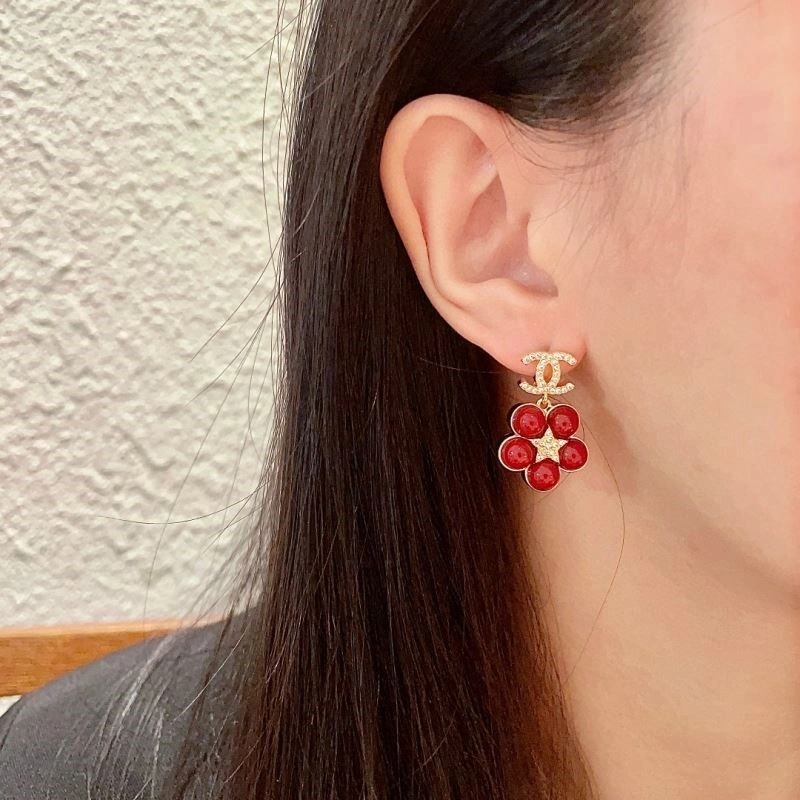 Unique Chanel Earrings 222596