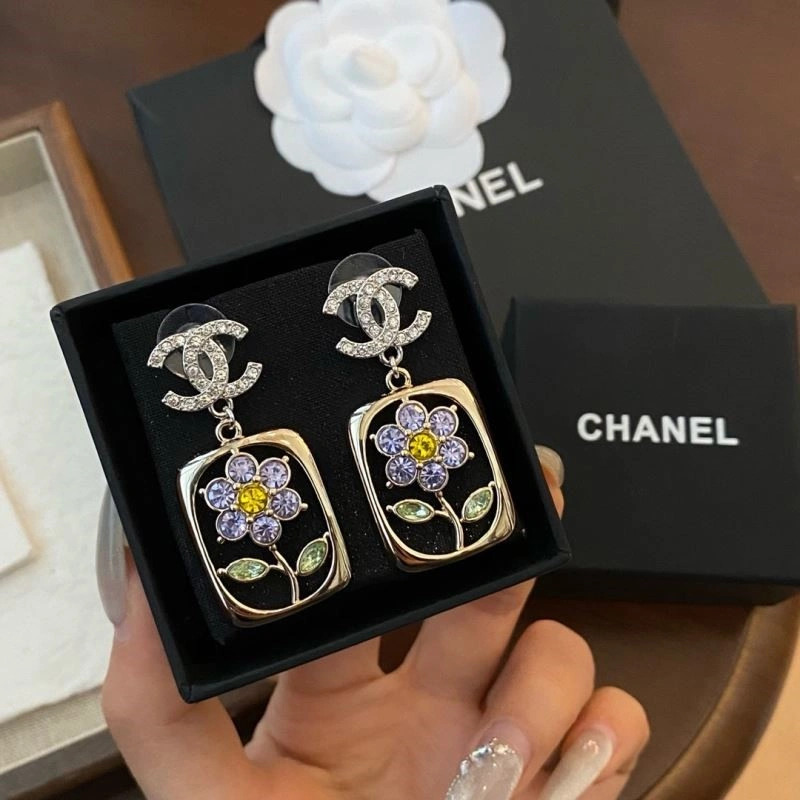 FreshLook Chanel Earrings 222528