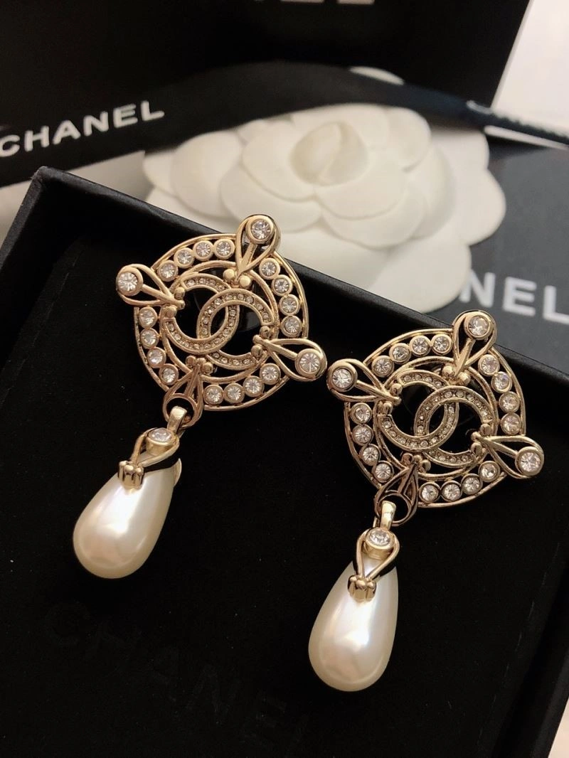 Minimalist Chanel Earrings 222521