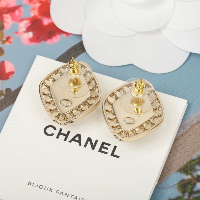 Chanel Earrings EyeCatching 222524
