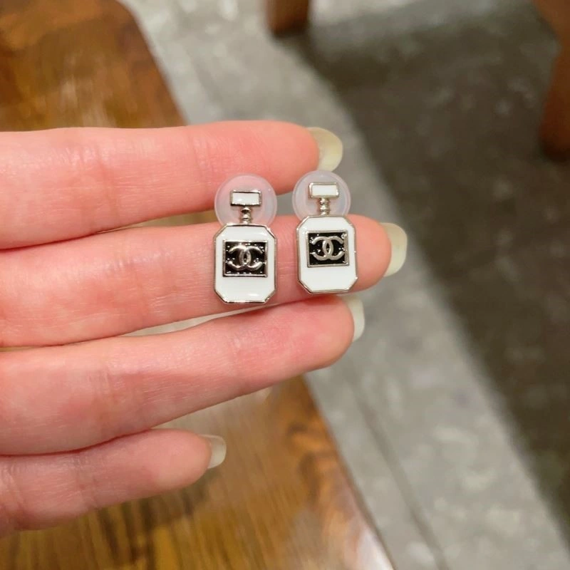 NewStyle Chanel Earrings 222512