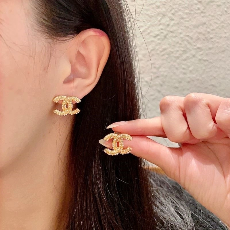 Chanel Earrings Effortless 222511
