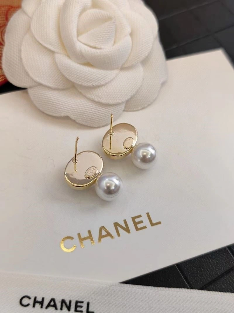 Unisex Chanel Earrings 222498