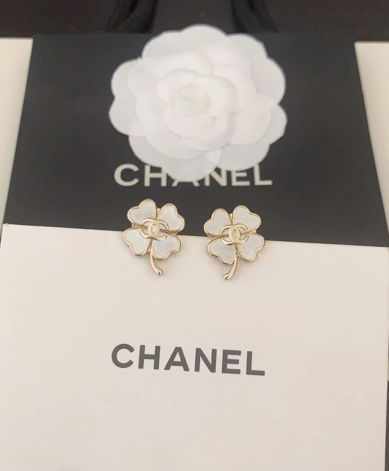 WellDesigned Chanel Earrings 222571