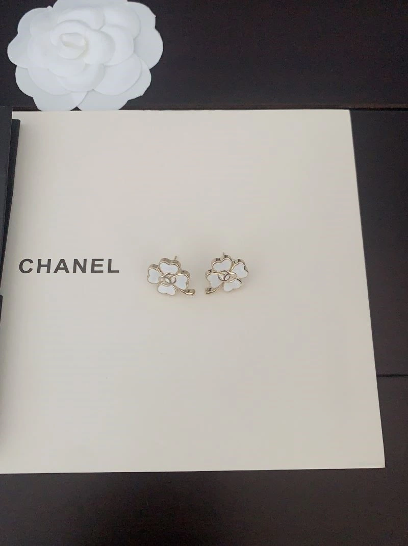 WellDesigned Chanel Earrings 222571