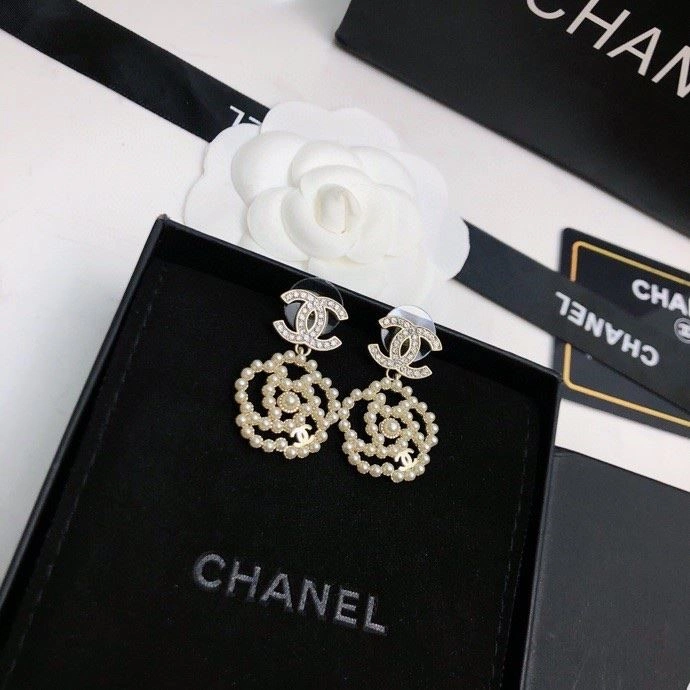 Chanel Earrings ModernLook 222489