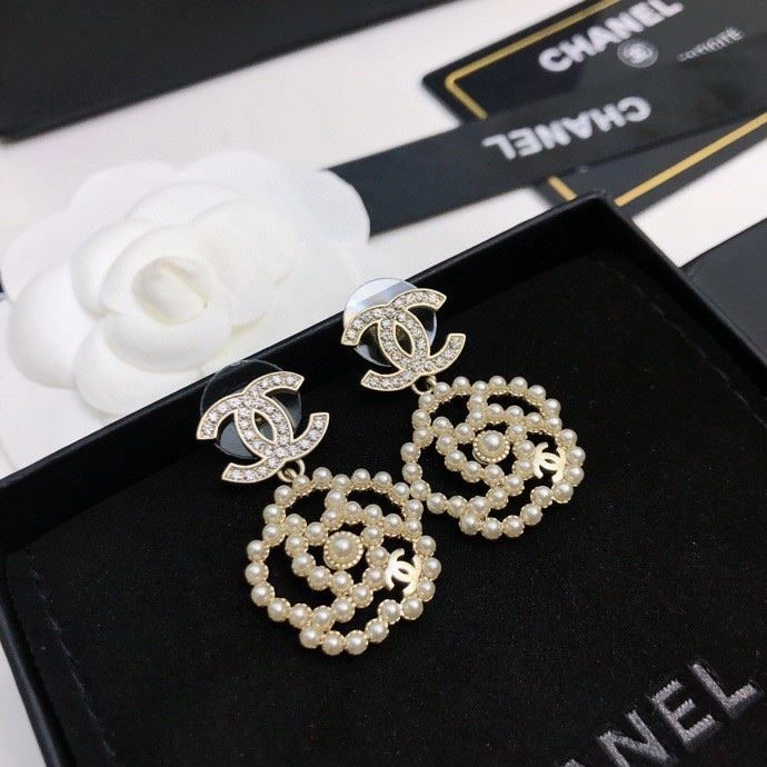 Chanel Earrings ModernLook 222489