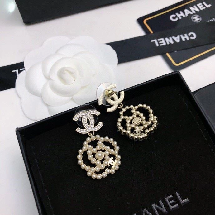 Chanel Earrings ModernLook 222489