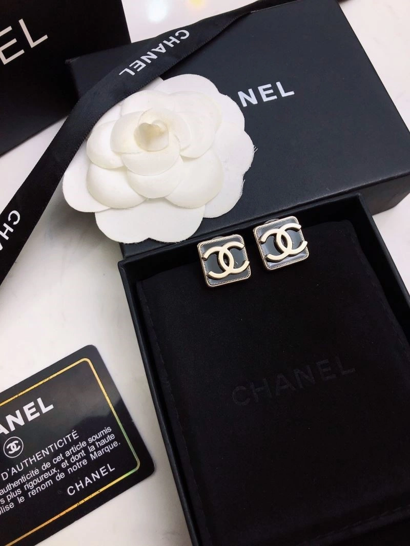 Chanel Earrings Functional 222479