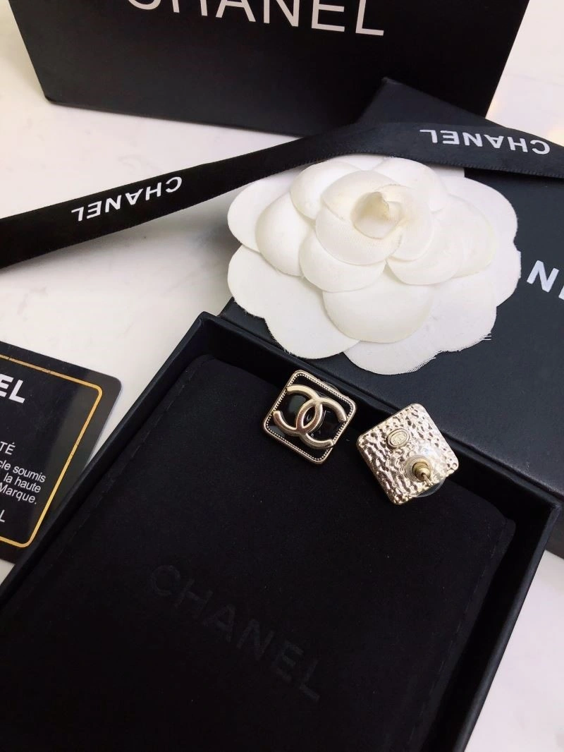 Chanel Earrings Functional 222479