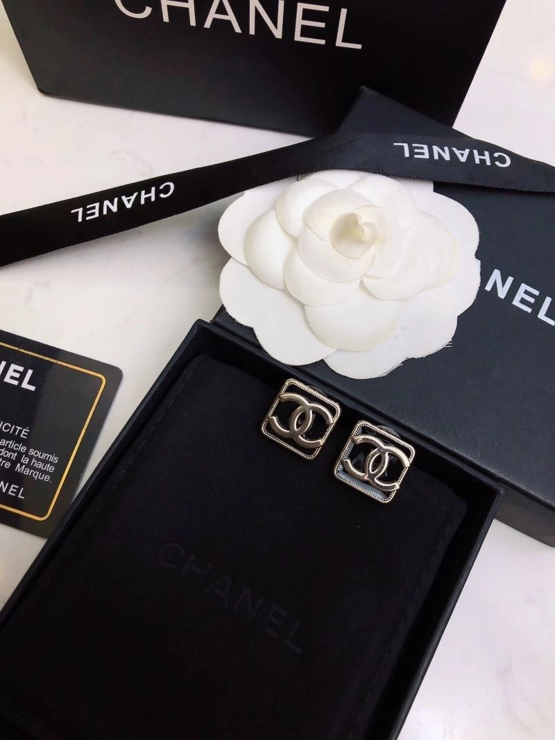 Chanel Earrings Functional 222479
