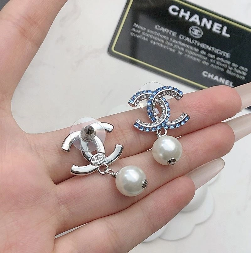 Chanel Earrings Practical 222431