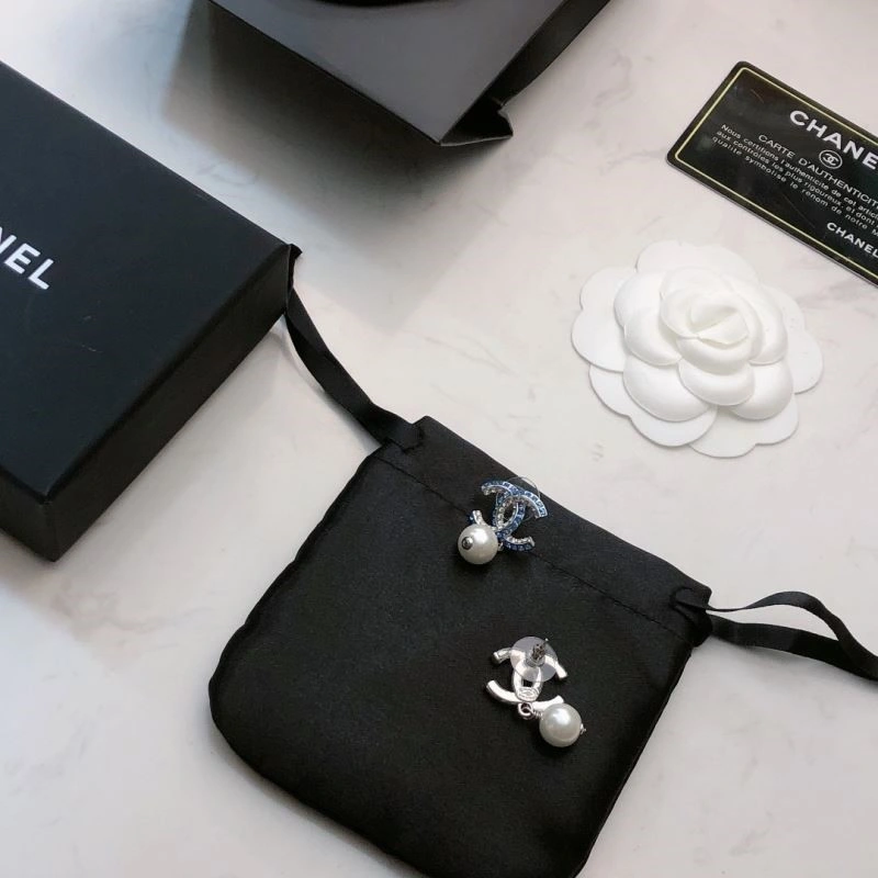 Chanel Earrings Practical 222431