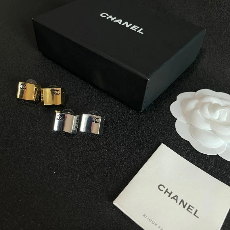 Chanel Earrings Comfortable 222417