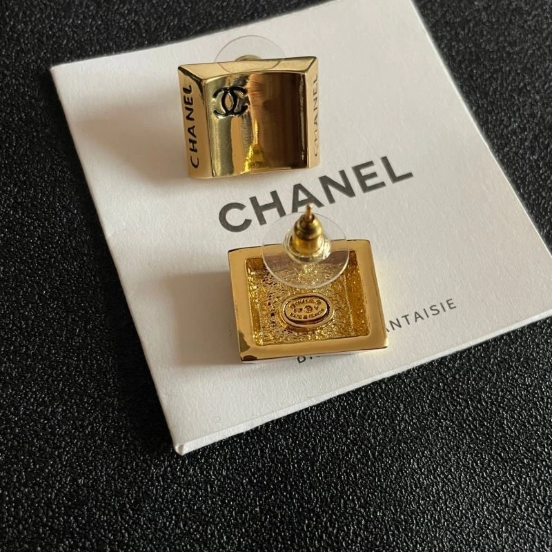 Chanel Earrings Affordable 222441