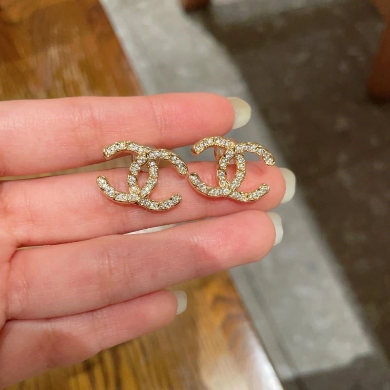 Compact Chanel Earrings 222411