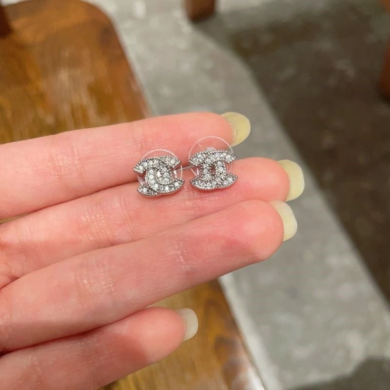 Chanel Earrings Durable 222404