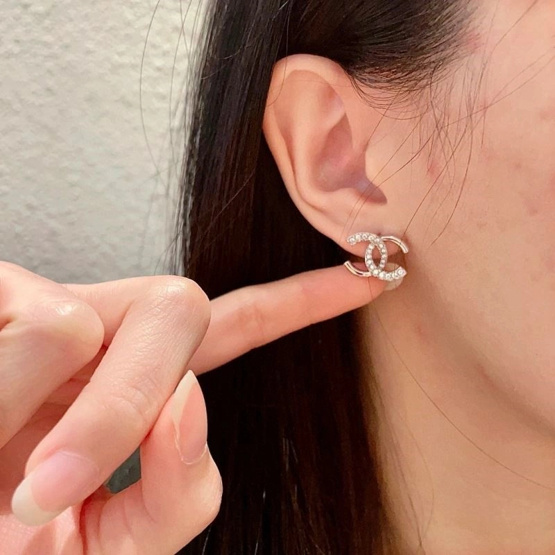 Resilient Chanel Earrings 222383